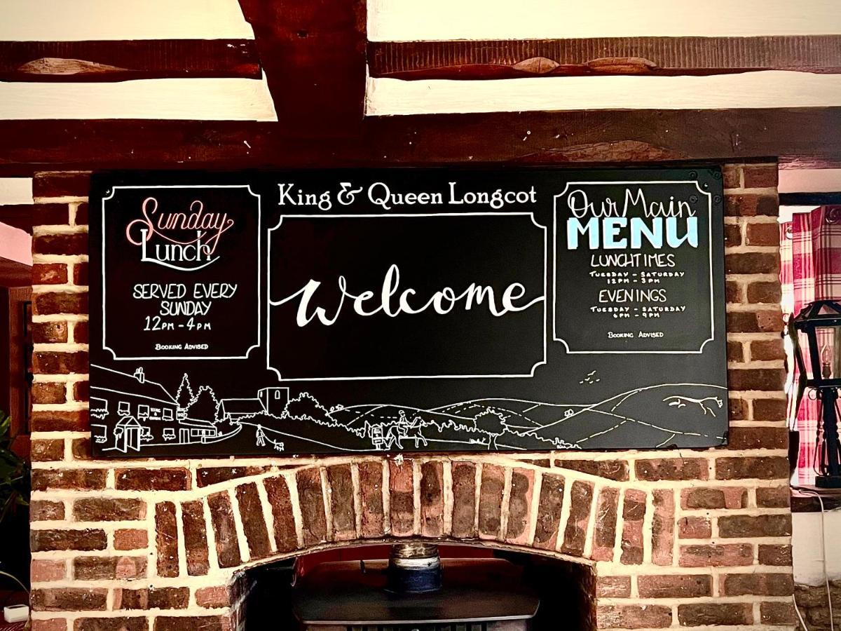 The King & Queen Longcot Esterno foto
